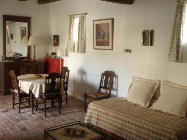 Manoir De La Rousselliere Aparthotel Loches Kültér fotó