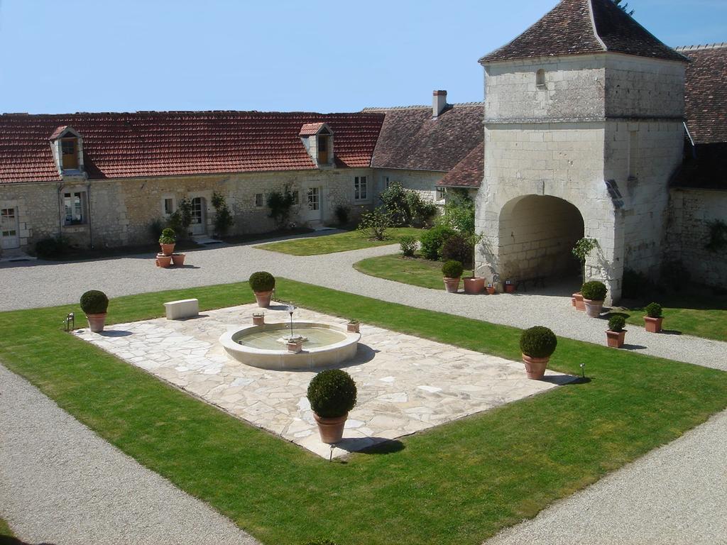 Manoir De La Rousselliere Aparthotel Loches Kültér fotó