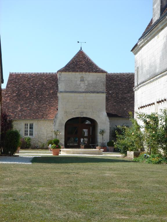 Manoir De La Rousselliere Aparthotel Loches Kültér fotó