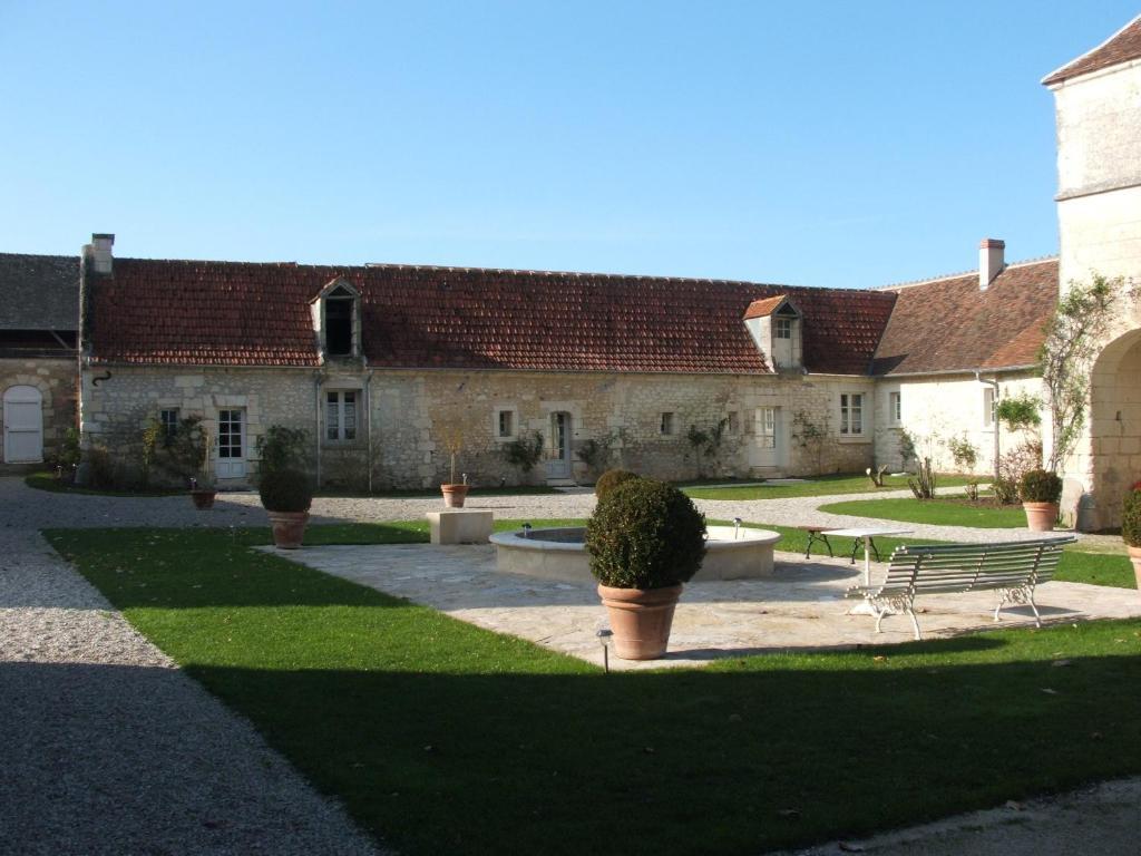 Manoir De La Rousselliere Aparthotel Loches Szoba fotó