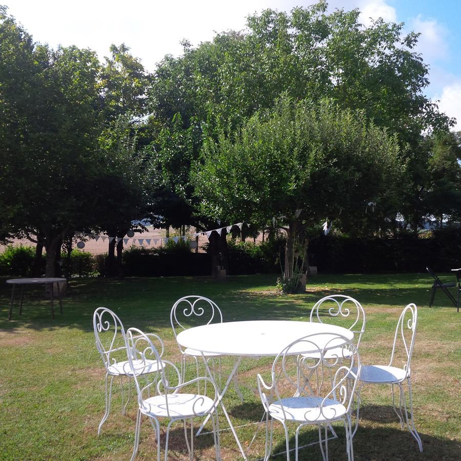 Manoir De La Rousselliere Aparthotel Loches Kültér fotó
